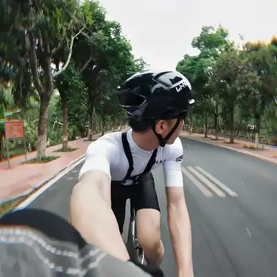 梁嘉